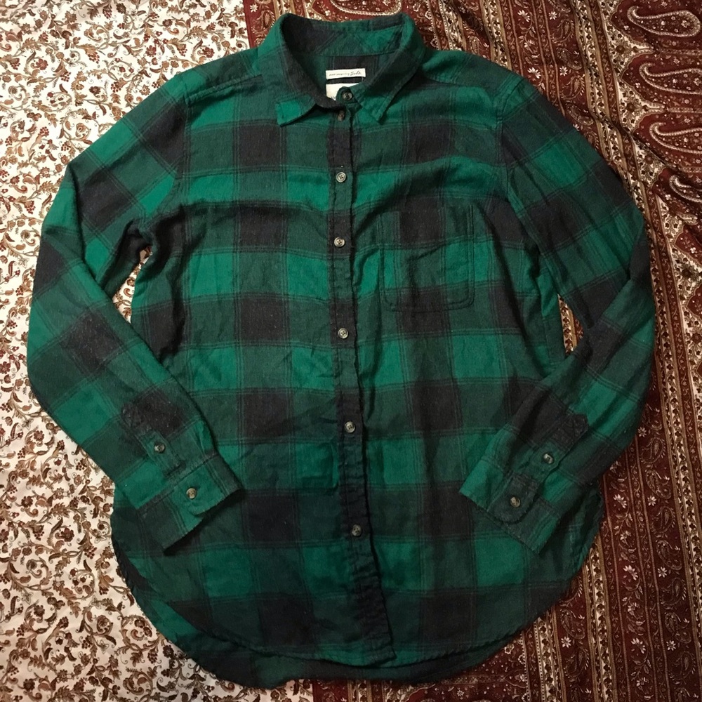 AE Green Plaid Soft Flannel